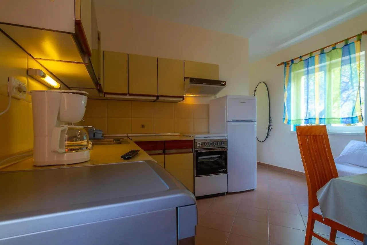 Daire Apartman Haus Maja Banjol Hırvatistan