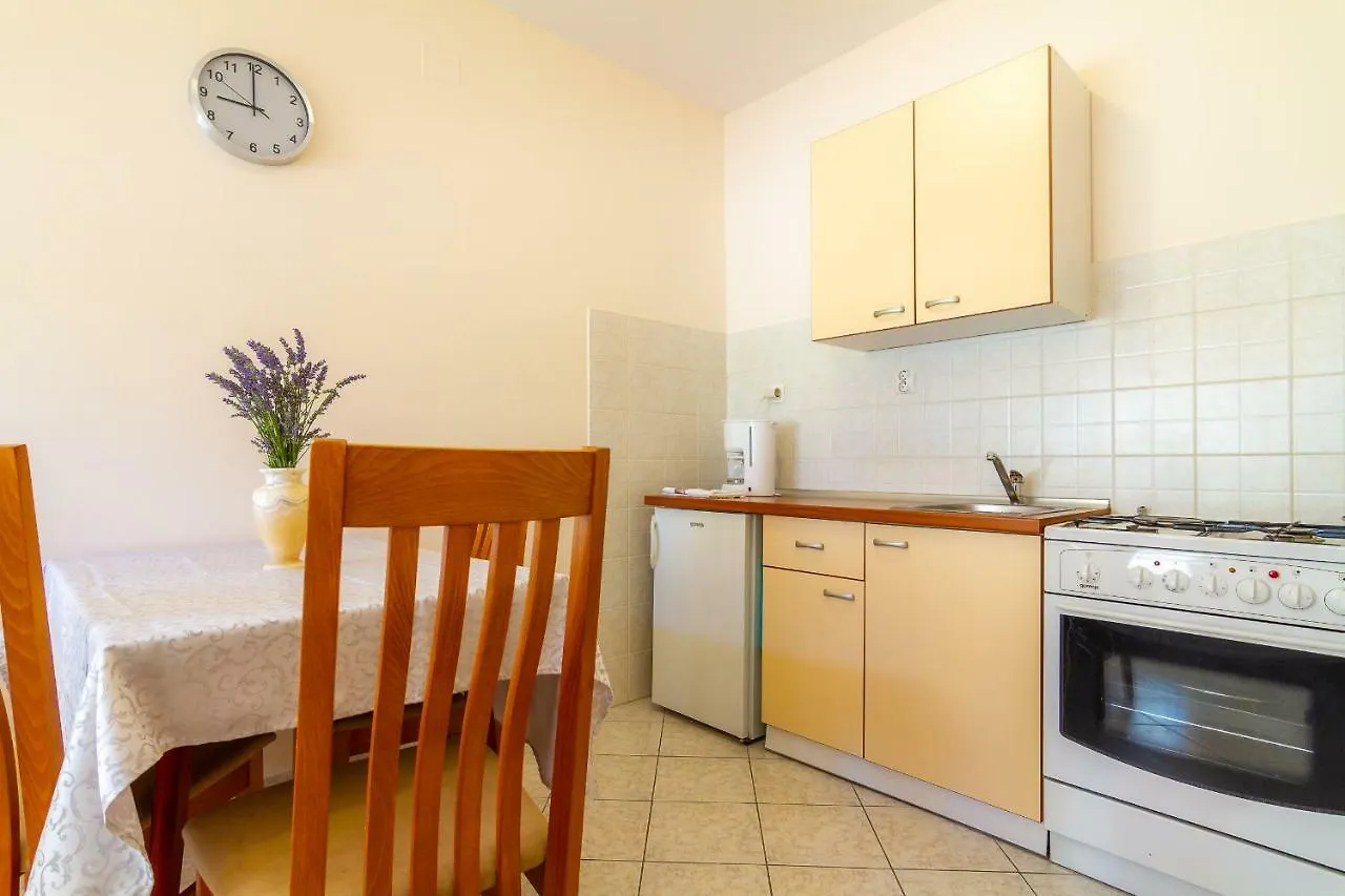 Apartman Haus Maja Banjol Daire